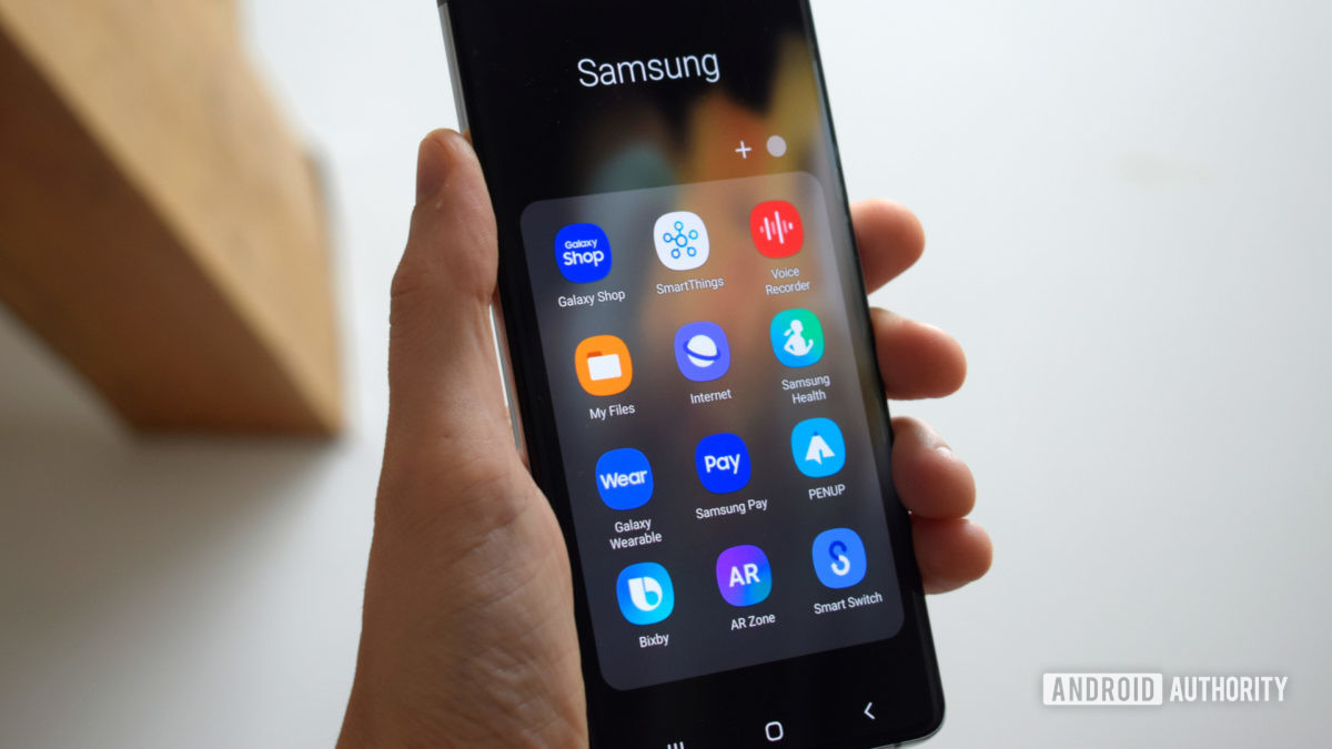 Samsung Galaxy S21 Ultra One UI software apps menu